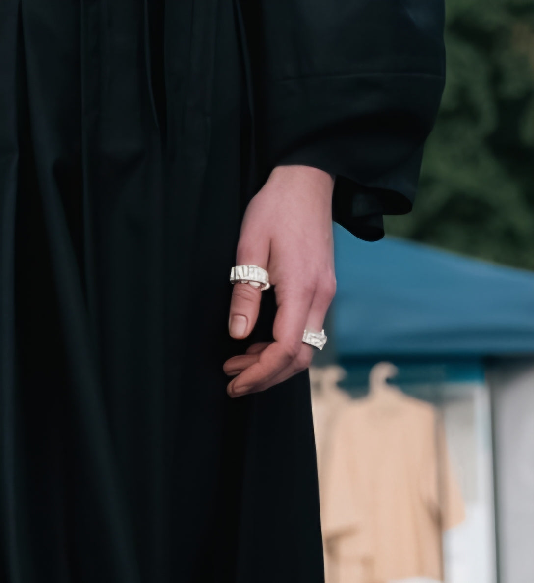 How to Choose the Perfect Silver Ring: A Guide to Style, Craftsmanship and Personal Expression