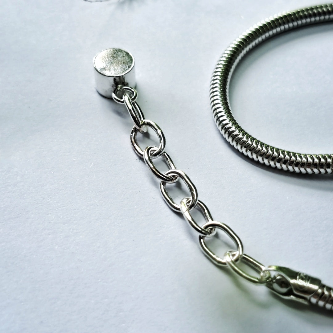 silver bracelet 