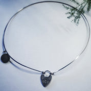 Collier minimaliste en argent avec cadenas en forme de cœur