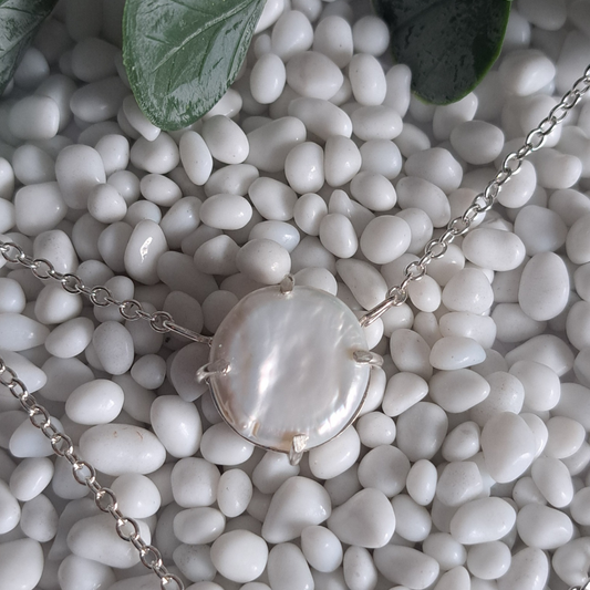 Necklace with Pearl 