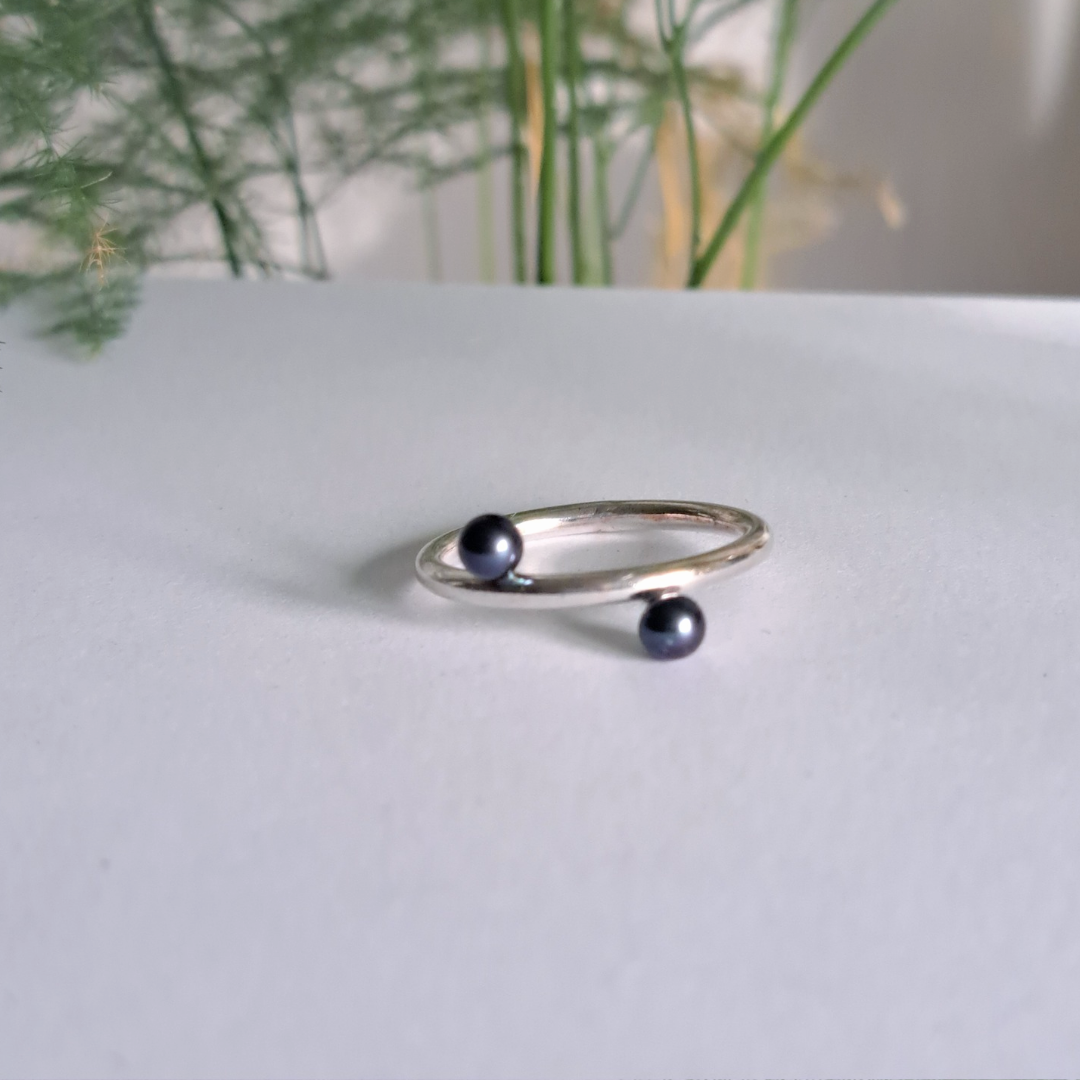 minimalist ring 