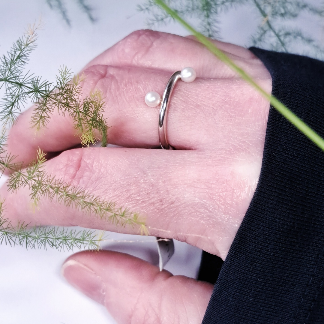 Silver Ring With Pearls