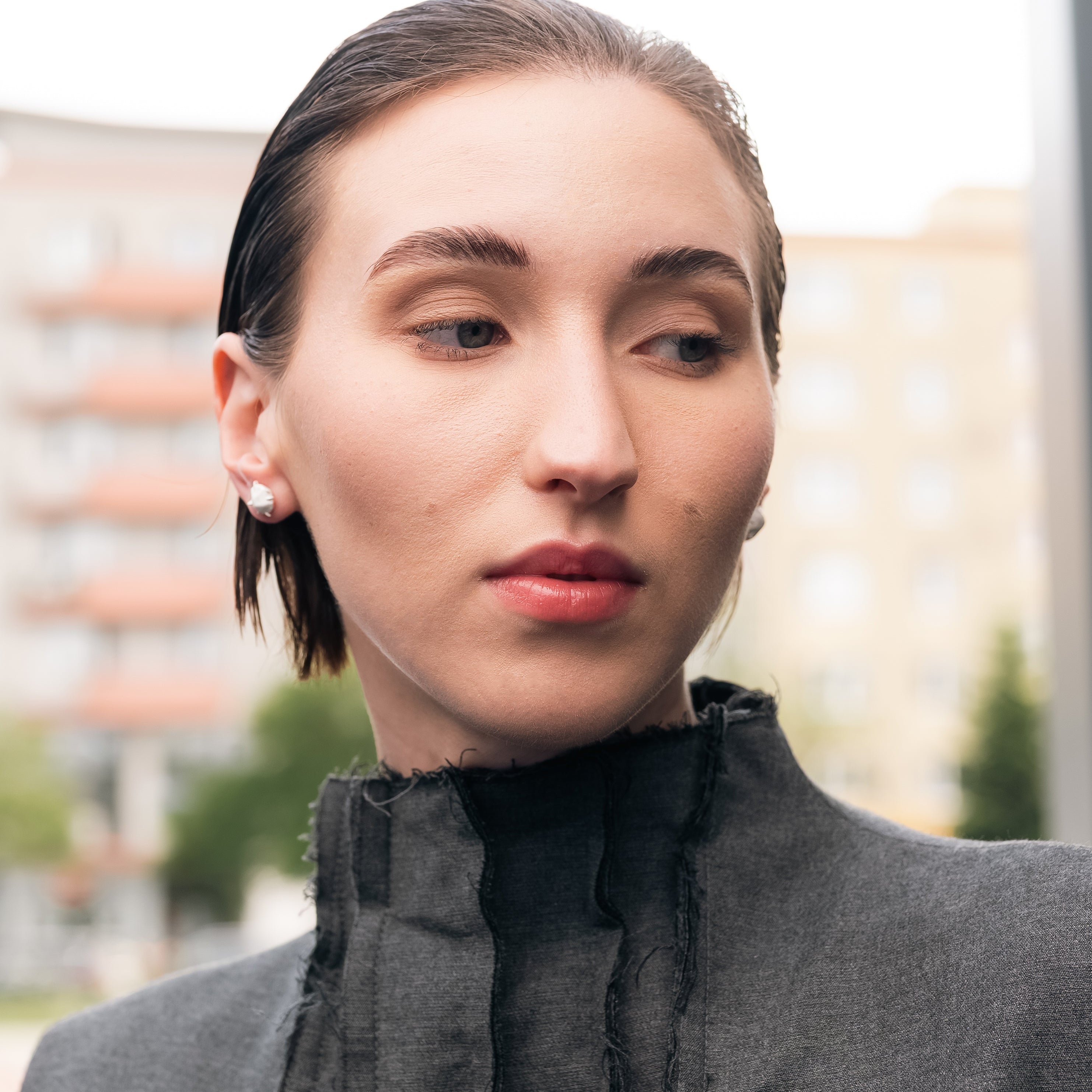 Silver textured earrings 