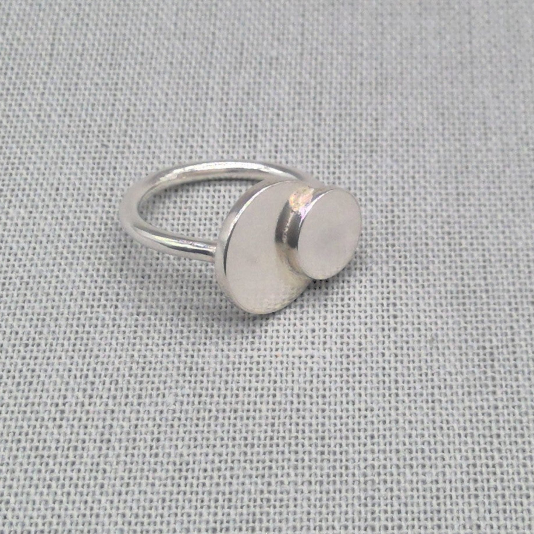 Alternate side view of mother daughter recycled silver ring