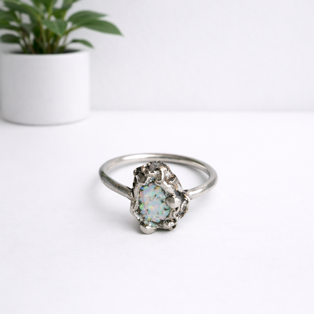 Silver Ring With Opal Size 53/N