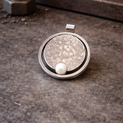 Silver Pendant With Pearl