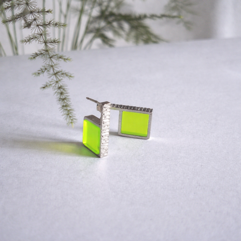 Neon-Silber-Ohrringe